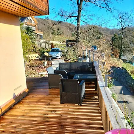 Le Chalet Panoramique Jaccuzi Parking Vue Montagne Semesterbostad *