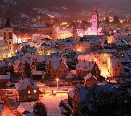 Semesterbostad Le Chalet Panoramique Jaccuzi Parking Vue Montagne Munster (Haut-Rhin)