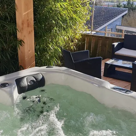 Le Chalet Panoramique Jaccuzi Parking Vue Montagne Semesterbostad Munster (Haut-Rhin)