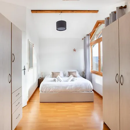 Le Panoramique Jaccuzi Parking Vue Montagne Holiday home *