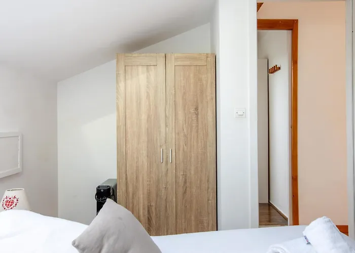 Le Panoramique Jaccuzi Parking Vue Montagne Holiday home
